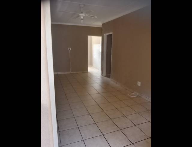 1 bed property to rent in HAYFIELDS